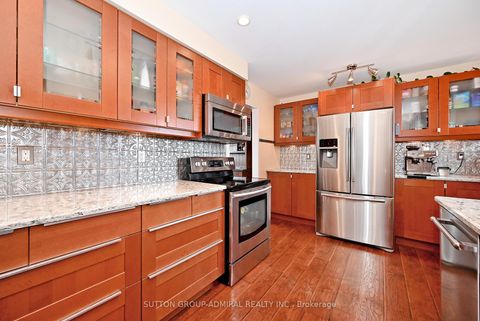 Photo 15 at 21 Bigham Crescent, West Deane, Toronto