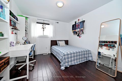 Photo 23 at 21 Bigham Crescent, West Deane, Toronto