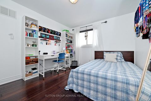 Photo 24 at 21 Bigham Crescent, West Deane, Toronto