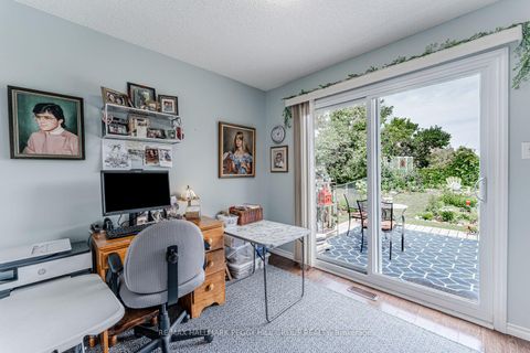 Photo 5 at 132 Benson Drive, Northwest, Barrie