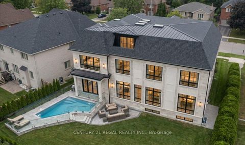 Photo 1 at 11 Montressor Drive, Windfields, Toronto