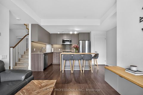 Photo 6 at TH48 - 10 Brin Drive, Humber Valley, Toronto