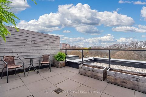 Photo 18 at TH48 - 10 Brin Drive, Humber Valley, Toronto