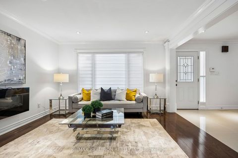 Photo 7 at 22 Denlow Boulevard, Don Mills, Toronto