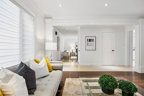 Photo 8 at 22 Denlow Boulevard, Don Mills, Toronto