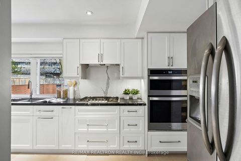 Photo 12 at 22 Denlow Boulevard, Don Mills, Toronto