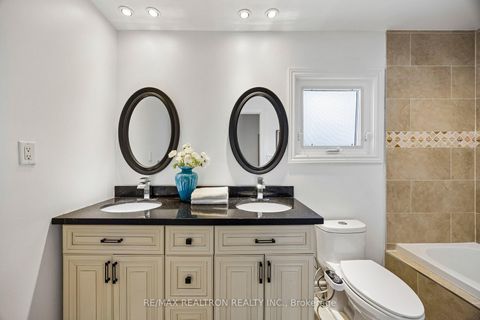 Photo 34 at 22 Denlow Boulevard, Don Mills, Toronto