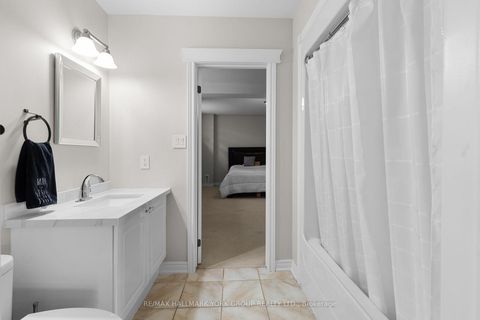 Photo 32 at 18 Todd Drive, Bayshore, Barrie