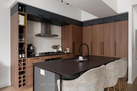 Photo 5 at 302 - 41 Dovercourt Road, Niagara, Toronto