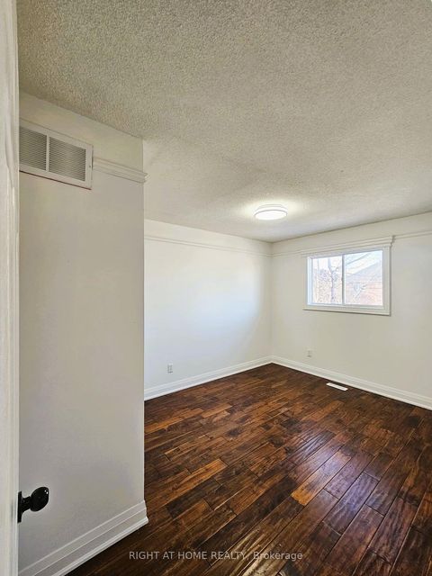 Photo 13 at 206 Fairwood Drive, Keswick South, Georgina