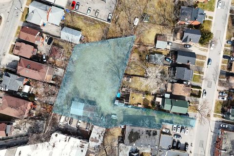 Photo 1 at 2A Fern Avenue, Weston, Toronto