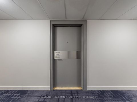 Photo 4 at Ph06 - 15 Singer Court, Bayview Village, Toronto