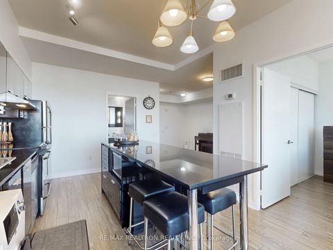 Photo 12 at Ph06 - 15 Singer Court, Bayview Village, Toronto