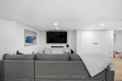 Photo 31 at 60 Woodbury Road, Alderwood, Toronto