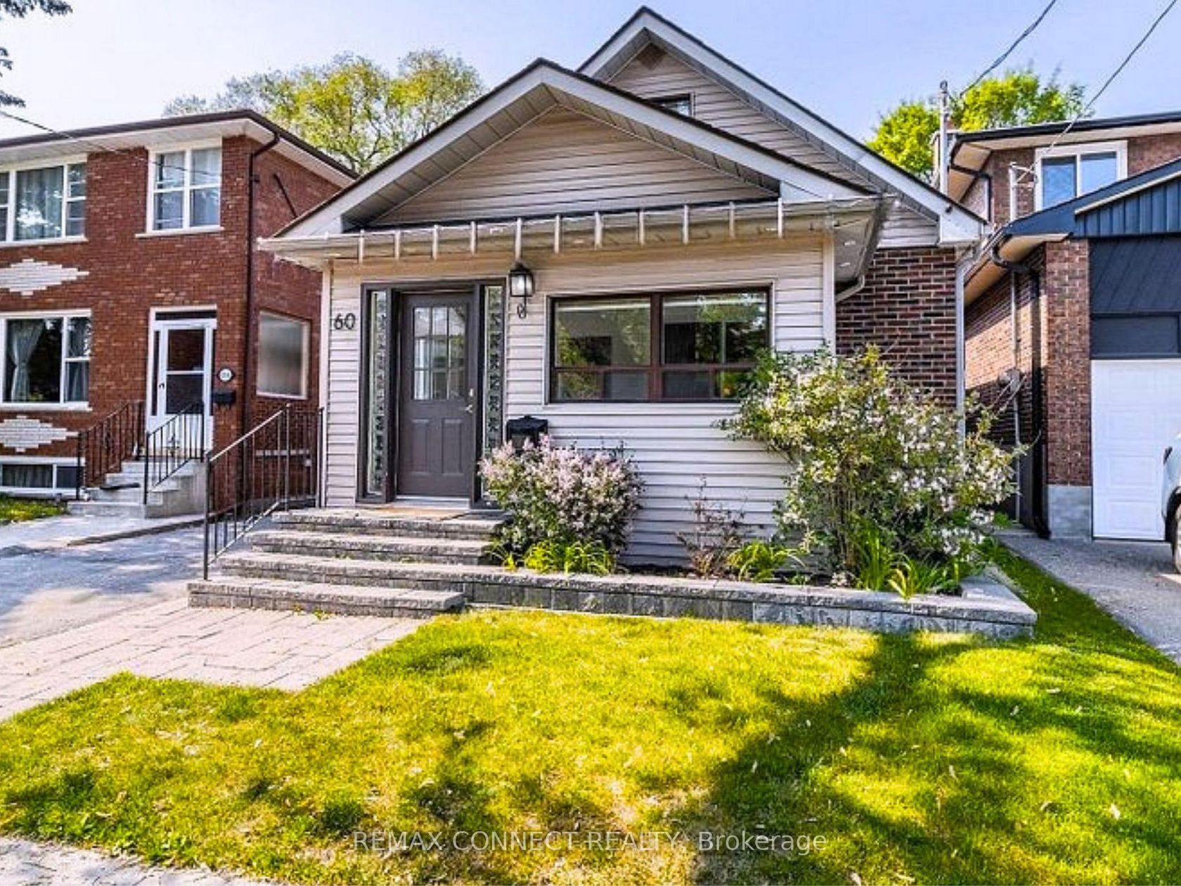 60 Woodbury Road, Alderwood, Toronto photo 7