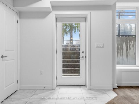 Photo 3 at 2108 - 58 Elizabeth Street S, Mill Pond, Richmond Hill