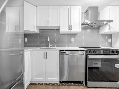 Photo 13 at 2108 - 58 Elizabeth Street S, Mill Pond, Richmond Hill