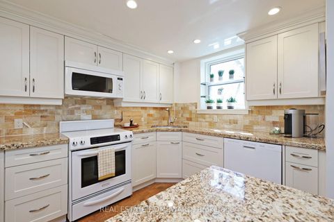 Photo 10 at 310 - 71 Old Mill Road, Kingsway South, Toronto