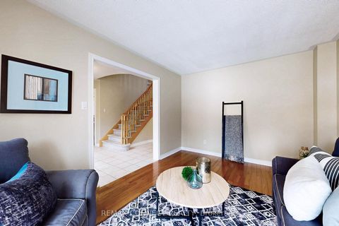 Photo 4 at 111 Dali Crescent, Rouge E11, Toronto