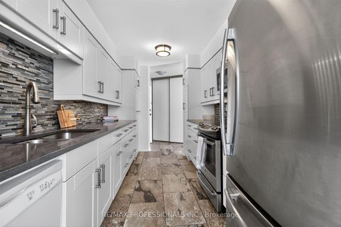 Photo 18 at 620 - 20 Southport Street, Swansea, Toronto