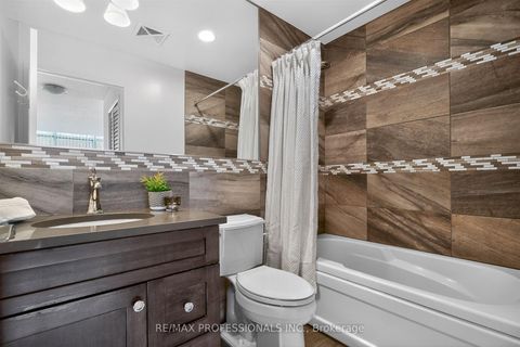 Photo 27 at 620 - 20 Southport Street, Swansea, Toronto