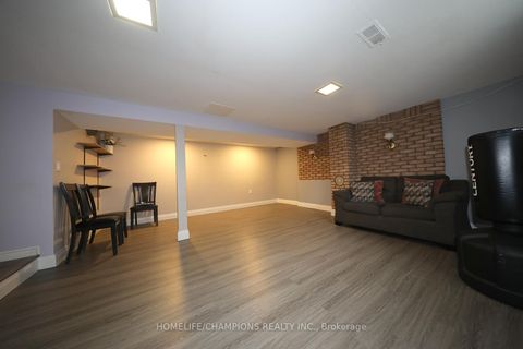 Photo 22 at 865 Vicki Drive, West Shore, Pickering