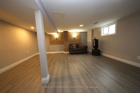 Photo 24 at 865 Vicki Drive, West Shore, Pickering