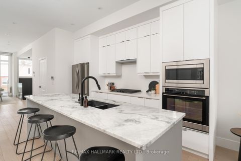 Photo 11 at 167 Sammon Avenue, East York, Toronto