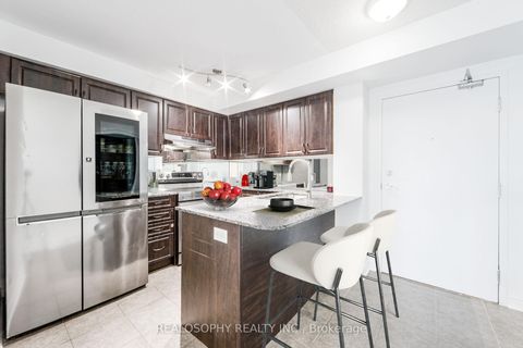 Photo 3 at 421 - 60 Fairfax Crescent, Birchmount, Toronto