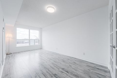 Photo 14 at 421 - 60 Fairfax Crescent, Birchmount, Toronto