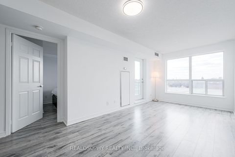 Photo 15 at 421 - 60 Fairfax Crescent, Birchmount, Toronto