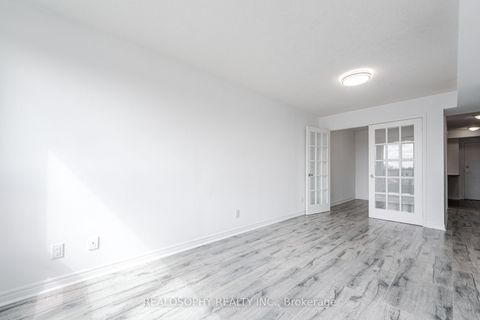 Photo 18 at 421 - 60 Fairfax Crescent, Birchmount, Toronto