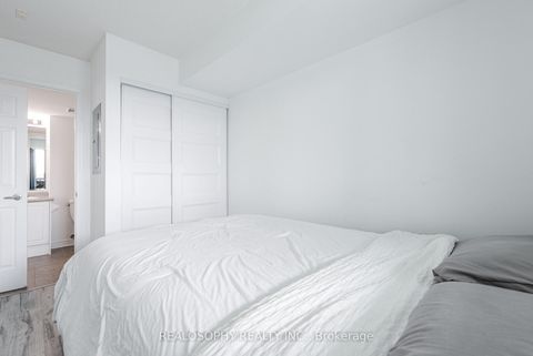 Photo 20 at 421 - 60 Fairfax Crescent, Birchmount, Toronto