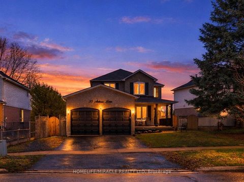 Photo 1 at 33 Auburn Lane, Courtice, Clarington