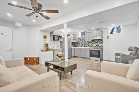 Photo 23 at 33 Auburn Lane, Courtice, Clarington