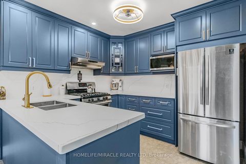 Photo 25 at 33 Auburn Lane, Courtice, Clarington