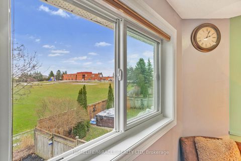 Photo 33 at 33 Auburn Lane, Courtice, Clarington