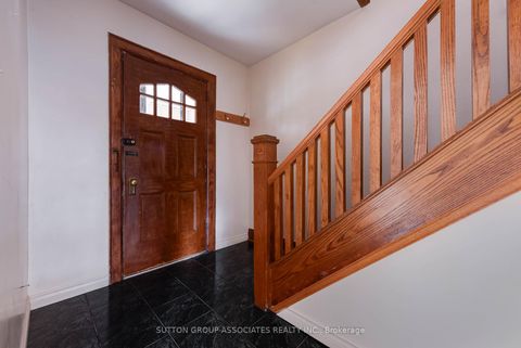 Photo 2 at 519 Rushton Road, Cedarvale, Toronto