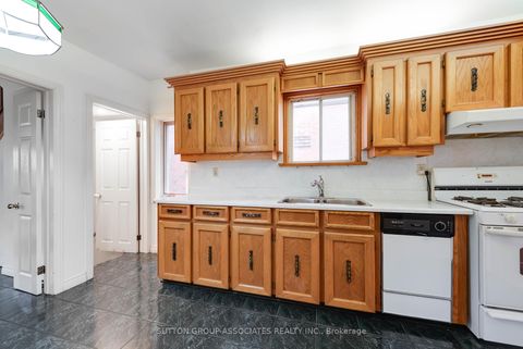 Photo 10 at 519 Rushton Road, Cedarvale, Toronto