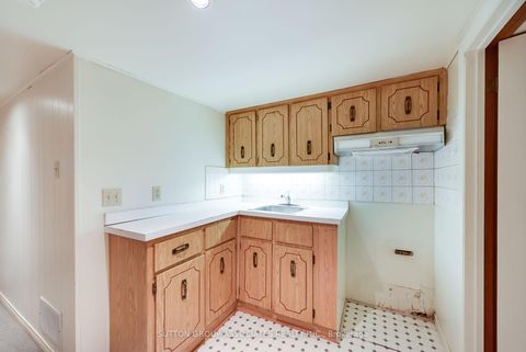 Photo 27 at 519 Rushton Road, Cedarvale, Toronto