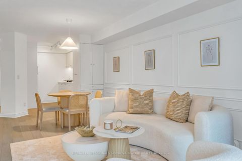 Photo 4 at 302 - 1 Ripley Avenue, Swansea, Toronto