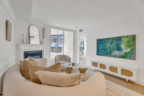 Photo 5 at 302 - 1 Ripley Avenue, Swansea, Toronto