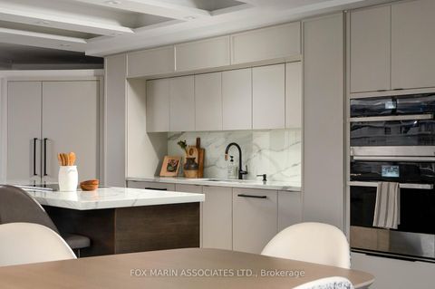 Photo 15 at 405 - 342 Spadina Road, Forest Hill South, Toronto