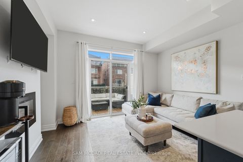 Photo 14 at 61 Edward Horton Crescent, City Centre West, Toronto