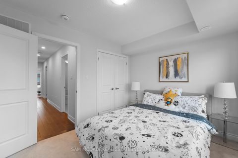 Photo 19 at 61 Edward Horton Crescent, City Centre West, Toronto