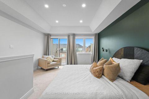 Photo 26 at 61 Edward Horton Crescent, City Centre West, Toronto