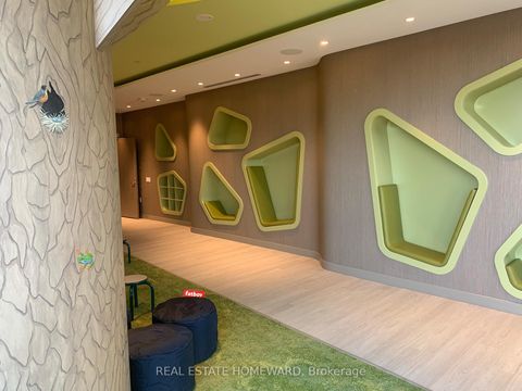 Photo 12 at 1118 - 585 BLOOR Street E, North St. James Town, Toronto