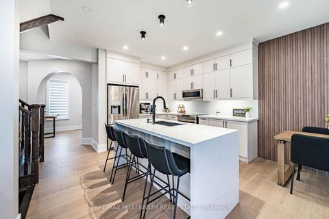 Photo 9 at 288 Barons Street, Kleinburg, Vaughan