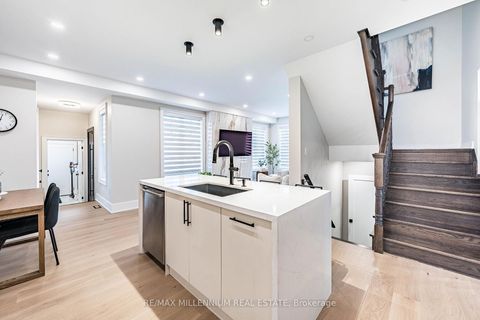 Photo 11 at 288 Barons Street, Kleinburg, Vaughan