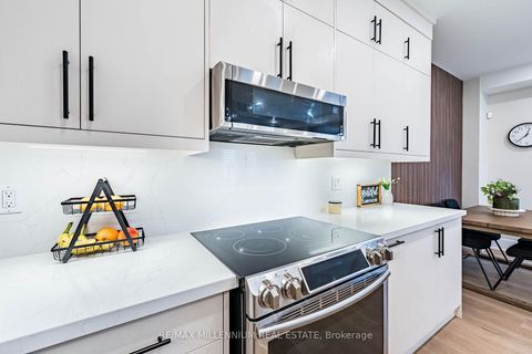 Photo 15 at 288 Barons Street, Kleinburg, Vaughan